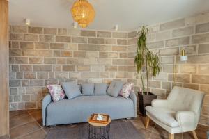 Stylish Mini-House with Garden & Beach