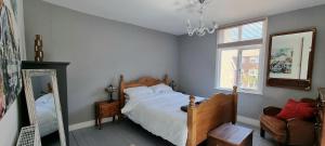 The Tuck Away, Central Old Town with Parking