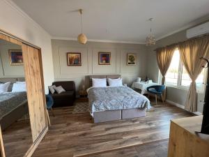 Elegant and cozy room ARAKS