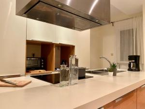 Spacious & Cozy Apartment, with big yard, in Kos