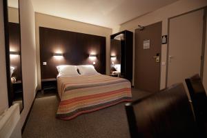 Hotels Hotel Au Petit Caporal : photos des chambres