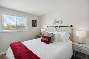 Pet-Friendly Large-Group Oasis