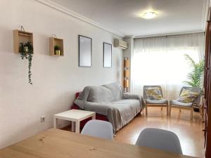 Apto 2 habitaciones, garaje gratis