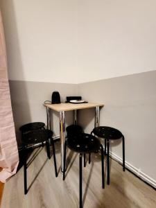 Tanie spanie Wilda - Zameldowanie bezobsługowe -