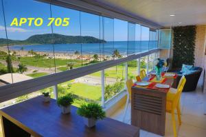 LINDO NOVISSIMO e PÉ NA AREIA