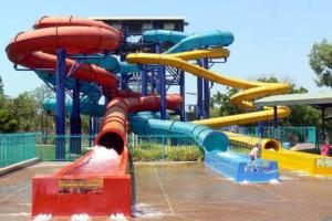 Zenhouse: Stylish Muirhead Home Near ParkHospital