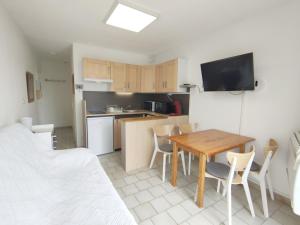 Appartements Studio Balaruc-les-Bains, 1 piece, 2 personnes - FR-1-503-169 : photos des chambres