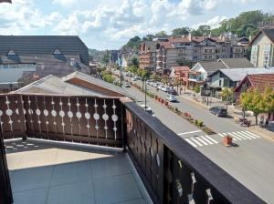 Lindo 3 Quartos Esquina da Rua Coberta