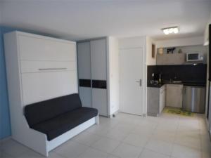 Studio confortable avec terrasse, accès direct plage et parking privé - FR-1-326-506