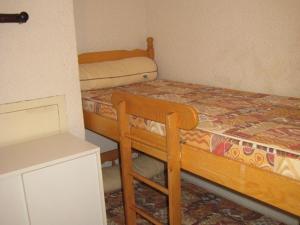 Studio climatisé avec coin nuit et terrasse plein Sud, 10 m², parking inclus - FR-1-100-194