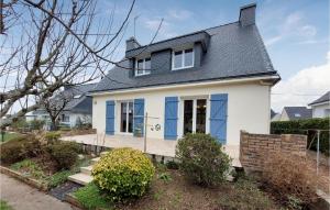 Maisons de vacances Stunning home in Hennebont with WiFi and 4 Bedrooms : photos des chambres