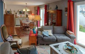 Maisons de vacances Stunning home in Hennebont with WiFi and 4 Bedrooms : photos des chambres