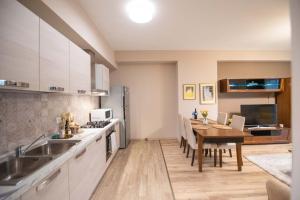 GG Home - spacious, cozy 3-bedroom apartment in Saburtalo