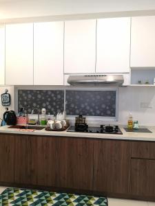 Pinnacle Sri Petaling nearby Stadium Bukit Jaili Cozy 8ppl Maxine suite