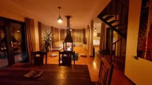 Mountain Home Bran - Poarta