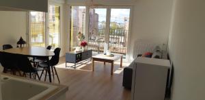 La Terrasse - big apartment & terrace 80m2 - metro 17 min from Paris