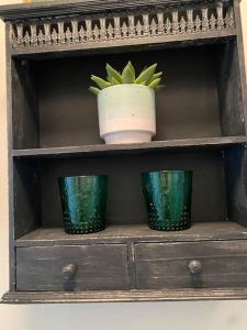 Clifton Georgian Townhouse, Downstairs Ensuite Room & Light Plant Based Breakfast