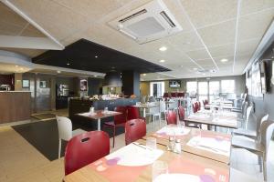 Hotels Campanile Blanc-Mesnil : photos des chambres