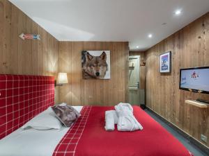 Chalet familial avec jacuzzi à Méribel, 8 adultes + 2 enfants - FR-1-565-65