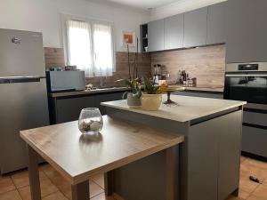 Maisons d'hotes Confortable villa entre Nimes, le Pont du Gard, Uzes, Arles, Avignon : photos des chambres
