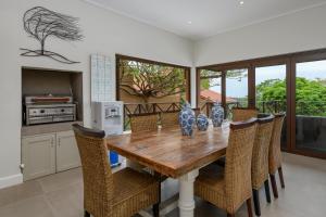 San Lameer Villa 14110 - 5 Bedroom Luxury - 10 pax - San Lameer Rental Agency