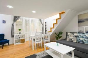 Lovely studio flat in Damjanich street - Leonard