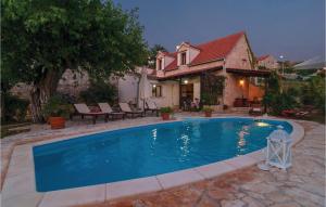 Nice Home In Nerezisca With 3 Bedrooms, Wifi And Outdoor Swimming Pool