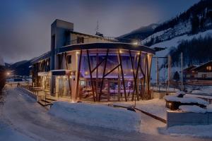 Ski IN Ski OUT Hotel Sonnleiten