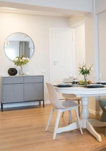 Downtown Modern - 2BR Apartment