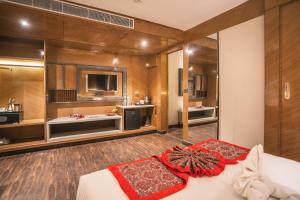 Amritara Kirpa, Amritsar Golden Temple