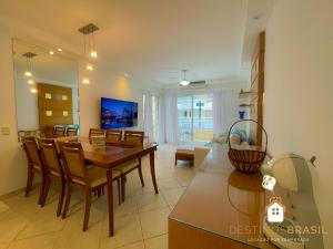 Apt Novíssimo em Riviera com Piscina Aquecida e Serviço de Praia