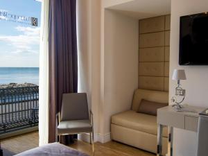 Deluxe Dreibettzimmer mit Meerblick