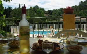 Maisons de vacances Maison avec piscine la bastide : photos des chambres