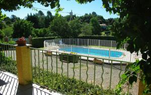 Maisons de vacances Maison avec piscine la bastide : photos des chambres