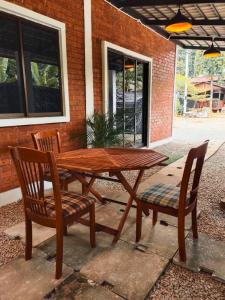 Chalet Kampung Yan (OFFICIAL)