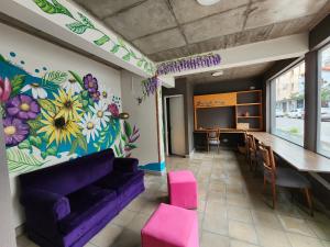 CASA MARGARITA 5Piso Mono Verde Oscuro