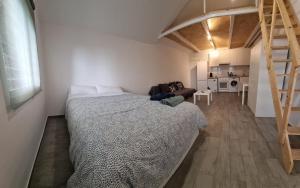 #1# Estudio Sevilla centro BAÑERA HIDROMASAJE