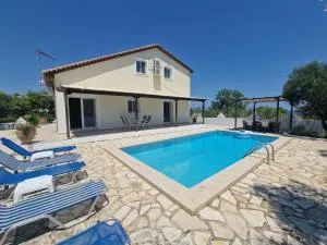 Villa Mari - Makris Gialos