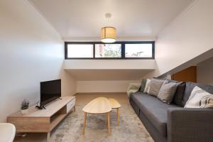 Santos Gem IV - Central Studio - Work-Friendly