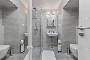 Huge BRAND NEW apartment in city center, big terrace