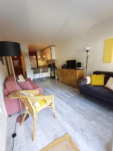 Tribuperez à Juan-Antibes