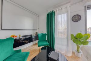 Appartements Cinema Moon Luxury - Gare 3min - Proche Paris : photos des chambres