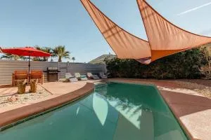 The Yorba Oasis w/Pool - Carefree Mobile Village