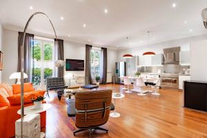 Appartements Market Square 2 bedrooms 2 baths AC private garage : photos des chambres