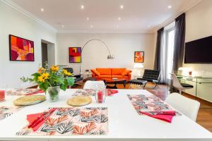 Appartements Market Square 2 bedrooms 2 baths AC private garage : photos des chambres