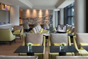 Hotels Renaissance Paris La Defense Hotel : photos des chambres