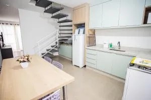 Completa casa apenas 700m da praia - Itajubá