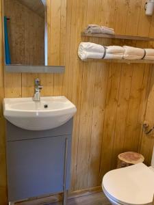 Chalets Escapade Romantique en Chalet Nature, Calme et Douceur au Bord de Marne : photos des chambres
