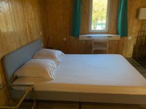 Chalets Escapade Romantique en Chalet Nature, Calme et Douceur au Bord de Marne : photos des chambres