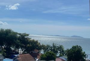 C sky paradise @ The Blu X